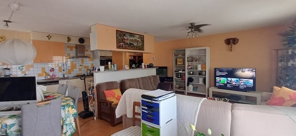 À 2 pas de tout. superbe appart. 4.5 pcs. 3 balcons, PP sous-sol 3