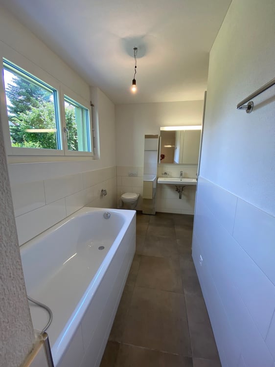 Neu nach Vereinbarung Gartenwohnung 4.5 Zimmer EG mit Gartensitzplatz und Rasen 11