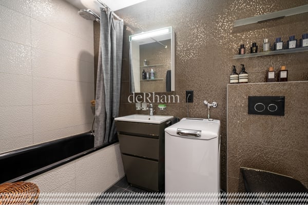 1.5 pièces de 79.5 m² PPE avec balcon Aux portes du centre-ville 6