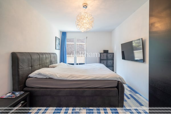 1.5 pièces de 79.5 m² PPE avec balcon Aux portes du centre-ville 5