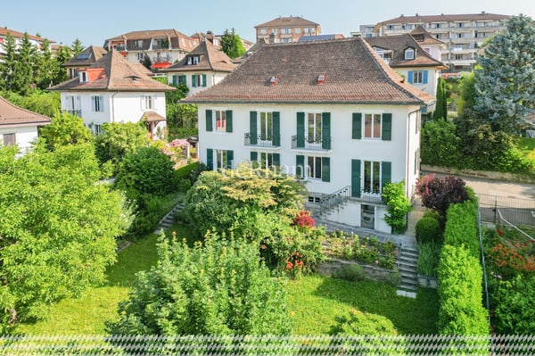 Propriété de 390 m² Magnifique vue sur le Léman 2