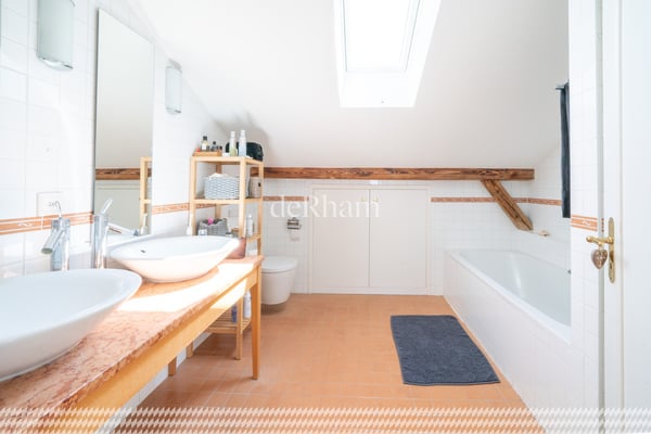 Duplex dans une maison villageoise indépendante 9