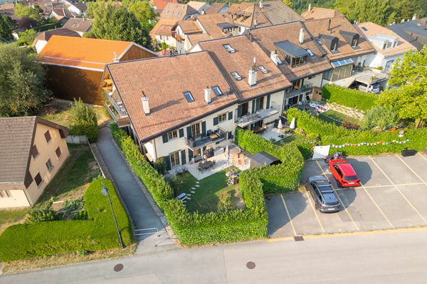 Appartement contemporain avec un grand jardin 2