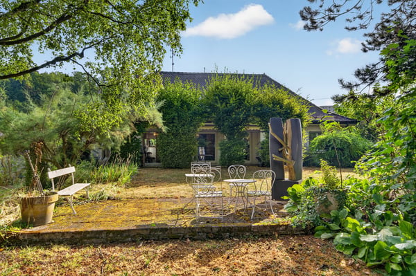 Charmante villa individuelle à rénover avec jardin 1