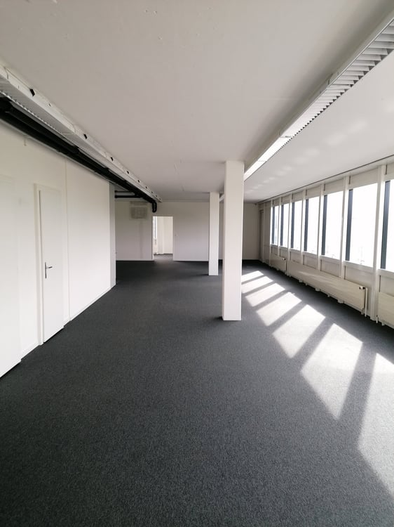 Moderne Bürofläche in Obfelden - frisch saniert 2