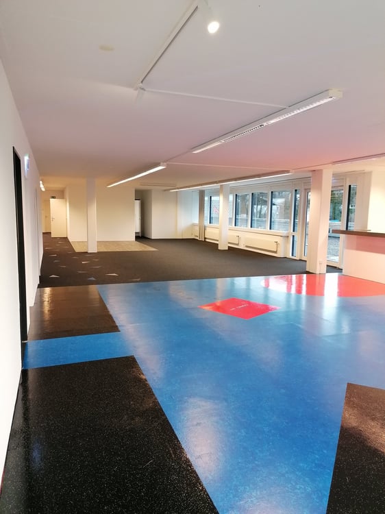 Showroom in frisch sanierter Liegenschaft zu vermieten! 2