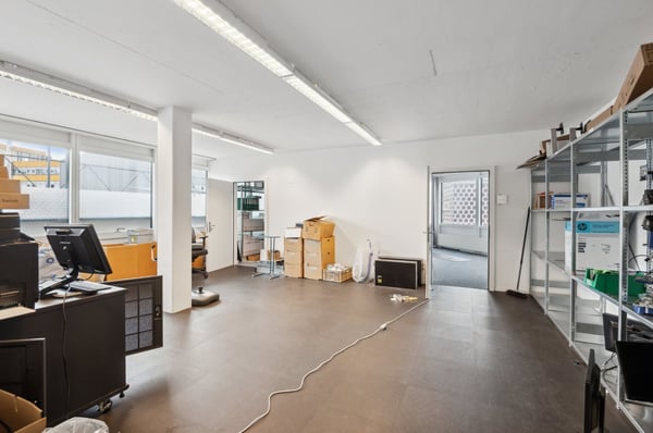 Moderne Bürofläche in frisch sanierter Liegenschaft zu vermieten! 5
