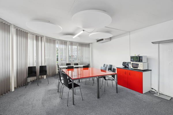 Moderne Bürofläche in frisch sanierter Liegenschaft zu vermieten! 3