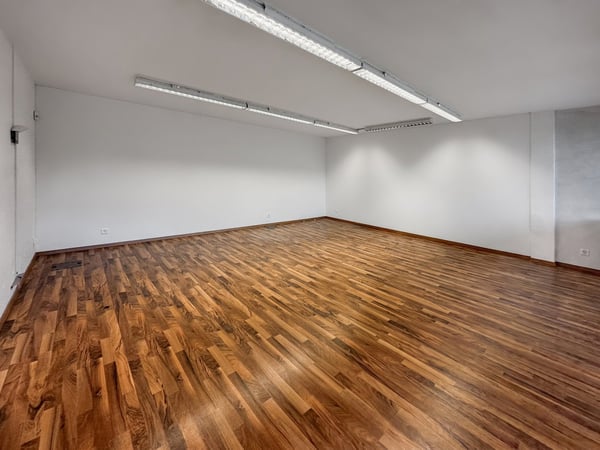 Atelier, Kleinbüro oder Bürogemeinschaft – moderne Flächen in Obfelden 2