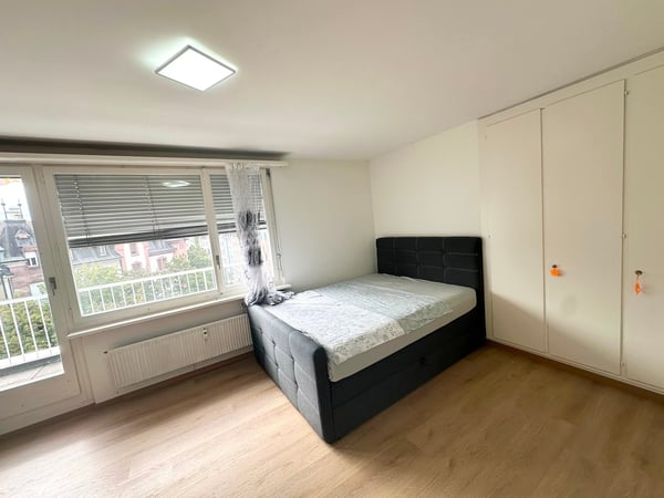 1 Zimmer Wohung zu Vermieten 5