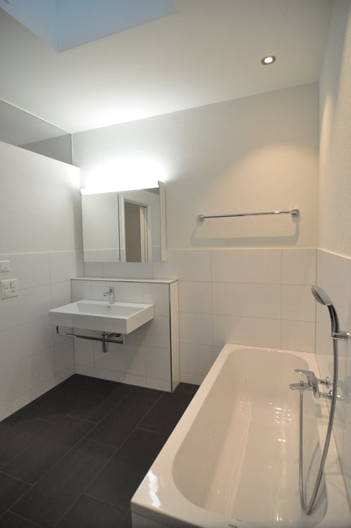 Einmalige Wohnung an sonniger, ruhiger Wohnlage im 1. Obergeschoss 10