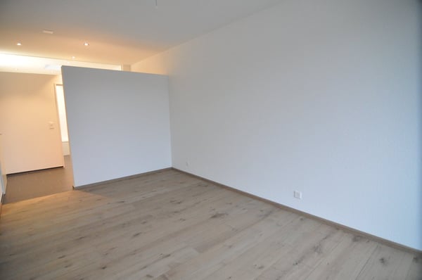 Einmalige Wohnung an sonniger, ruhiger Wohnlage im 1. Obergeschoss 8