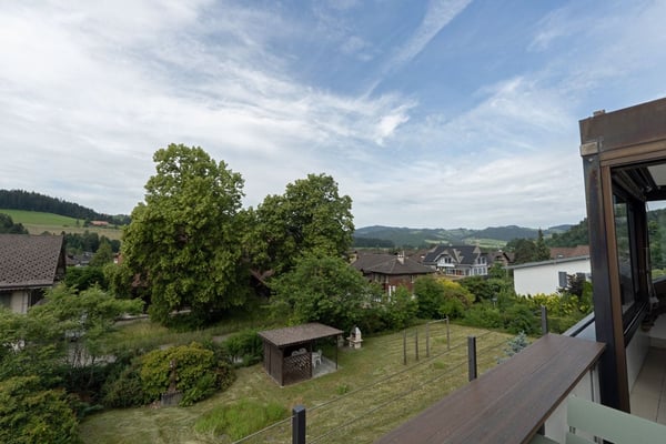 Ruhige Dachwohnung im Dorfkern mit schöner Aussicht 12