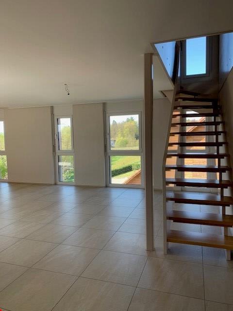 Grossräumige Maisonettewohnung an ruhiger Lage 12