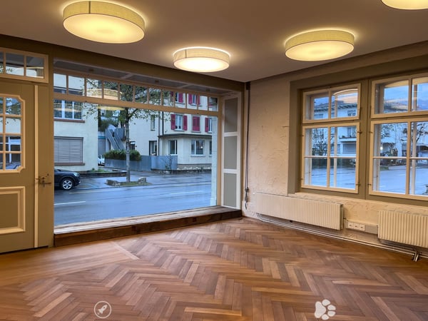 renovierter Gewerberaum an Toplage in Biel – ideal für Salon, Praxis oder Büro 2