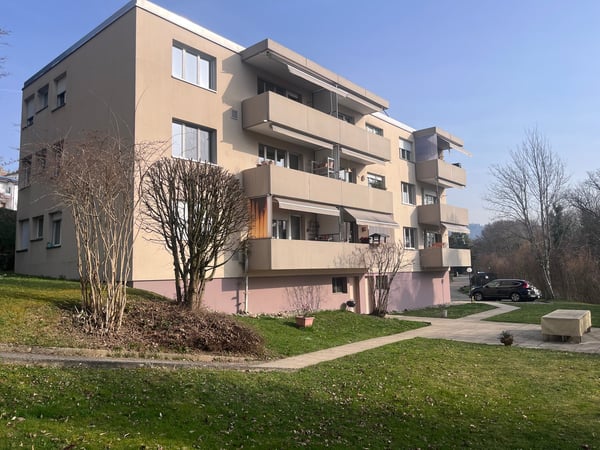 Mehrfamilienhaus in Leubringen 1