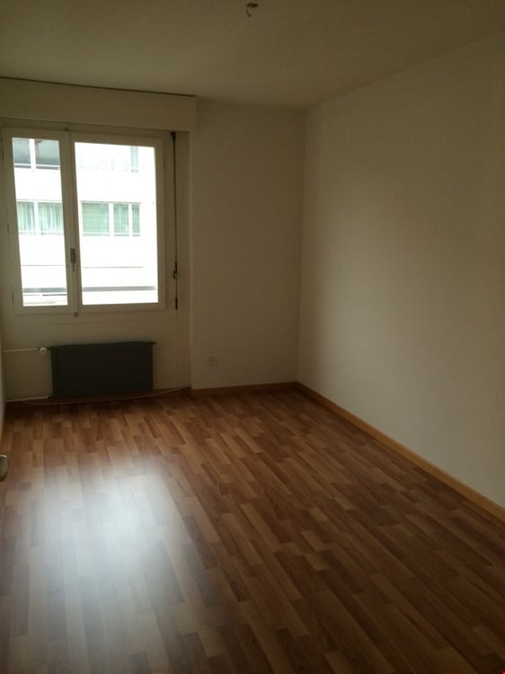 günstige 4.5-Zimmerwohnung mit Balkon in Brügg 6