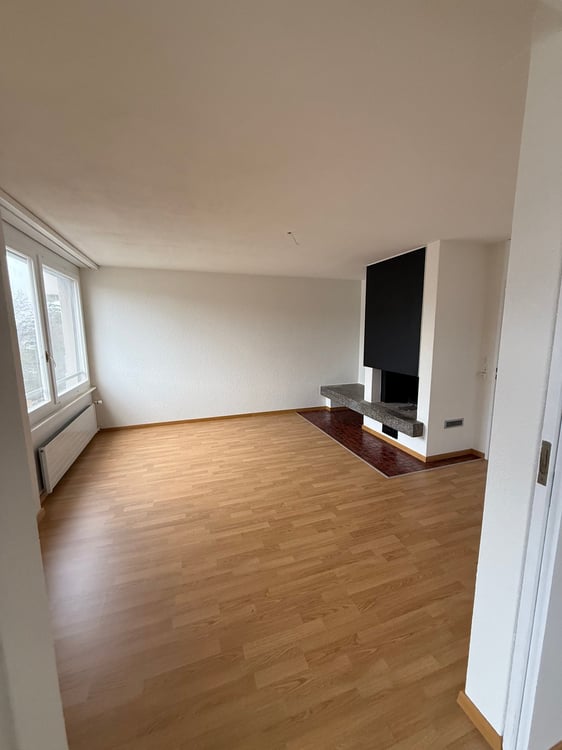 renovierte Wohnung in Brügg 4