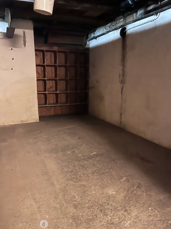 Vielseitig nutzbarer Raum mit Cheminée und Lagerraum an Toplage in Biel zu vermieten 7