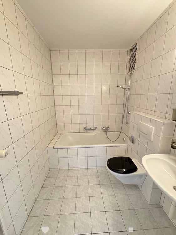Helle 6-Zimmer-Wohnung mit Balkon iim Stadtzentrum 3