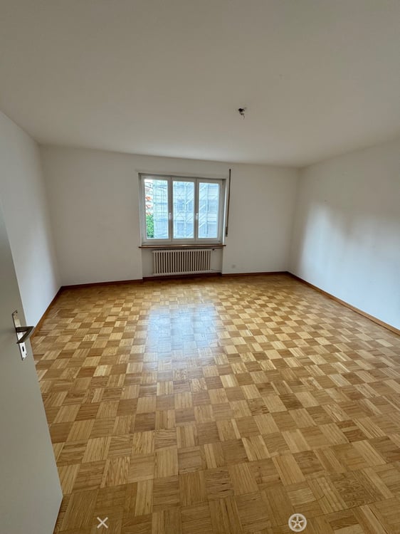 Helle 4-Zimmer-Wohnung mit Balkon iim Stadtzentrum 4