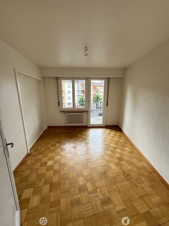 Helle 4-Zimmer-Wohnung mit Balkon iim Stadtzentrum 6