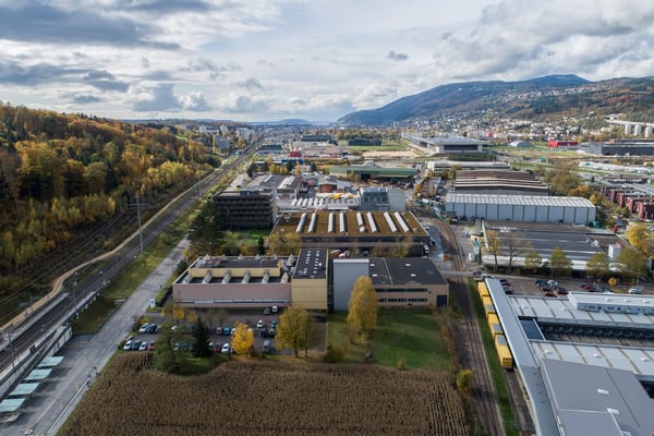 Gewerbe.- oder Bürofläche von 550m2 im Attikageschoss mit Lift 3