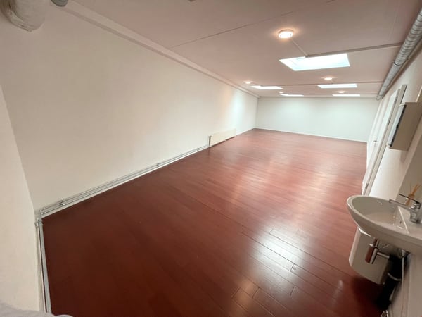 Gewerbe-/Hobbyraum im Stadtzentrum 5 Min. vom Bahnhof entfernt 2