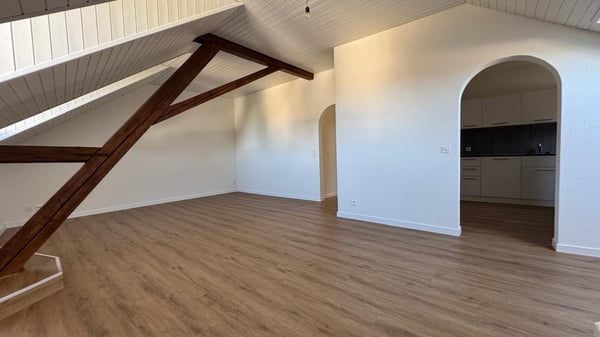 Moderne 1.5-Zimmer-Dachwohnung an zentraler Lage in Grenchen 4