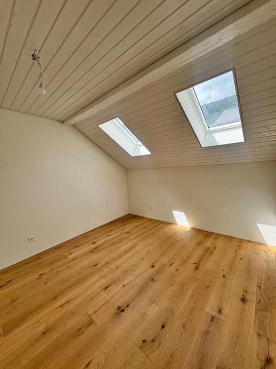 Aussergewöhnliche 1.5-Zimmer-Dachwohnung an erhöhter Lage in Grenchen 7