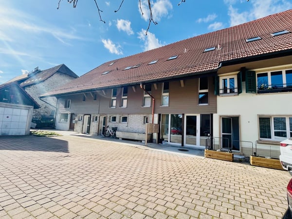 Moderne 1.5-Zimmer-Wohnung in ruhiger Lage in Selzach 1