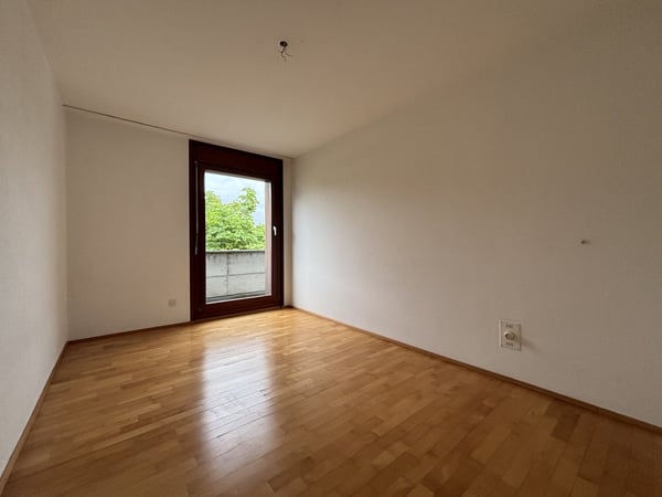Charmante 4.5-Zimmer-Wohnung mit Balkon und schöner Aussicht in Biel 9