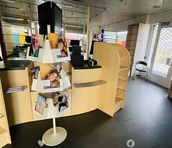 Apothekenräumlichkeiten-Verkaufsfläche und Büros, Brüggstrasse 2 Biel 2