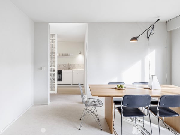 WG-Wohnung/Zimmer zu vermieten - komplett sanierte und möblierte Wohnung 1