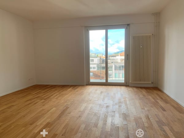grosszügige, helle 3.5-Zimmerwohnung 3