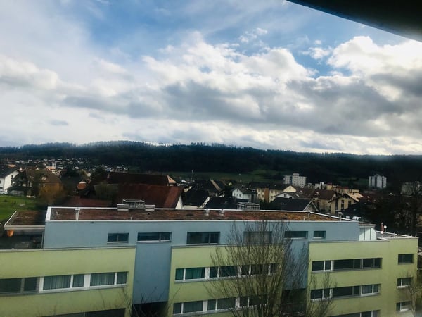 Helle 2.5-Zimmer-Wohnung mit Balkon in Brügg – ab sofort verfügbar! 4