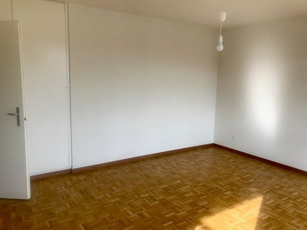 Helle 2.5-Zimmer-Wohnung mit Balkon in Brügg – ab sofort verfügbar! 6