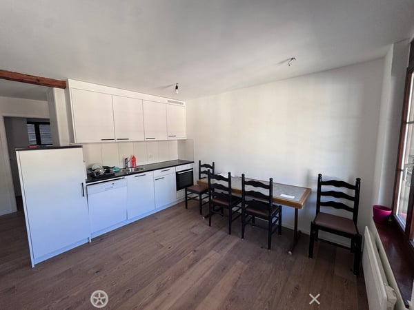 Renovierte 3-Zimmerwohnung in Bözingen 2