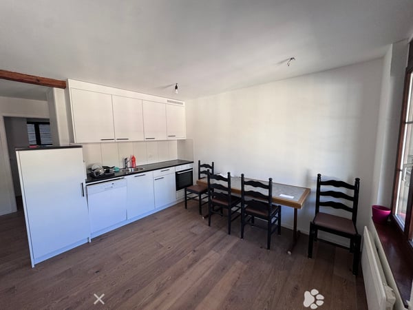 Renovierte 2-Zimmerwohnung in Bözingen 2