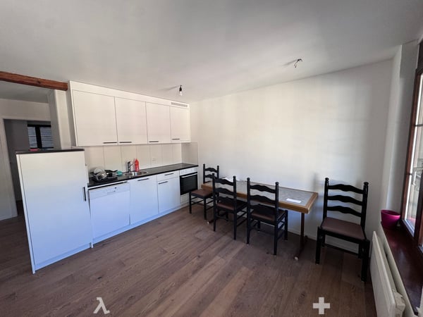 Renovierte 2-Zimmerwohnung in Bözingen 2