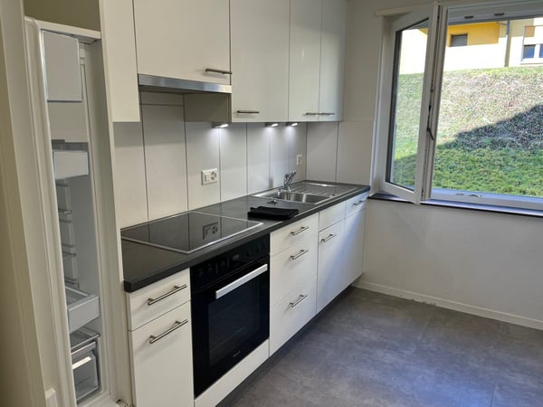 3.5-Zimmer-Wohnung mit Balkon im HP in Grenchen 2