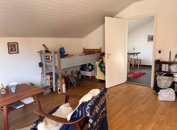 Helle 1.5-Zimmer-Dachwohnung im beliebten und ruhigen Lindequartier 8