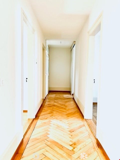 Charmante 5.5-Zimmer-Altbauwohnung an zentraler Lage 6