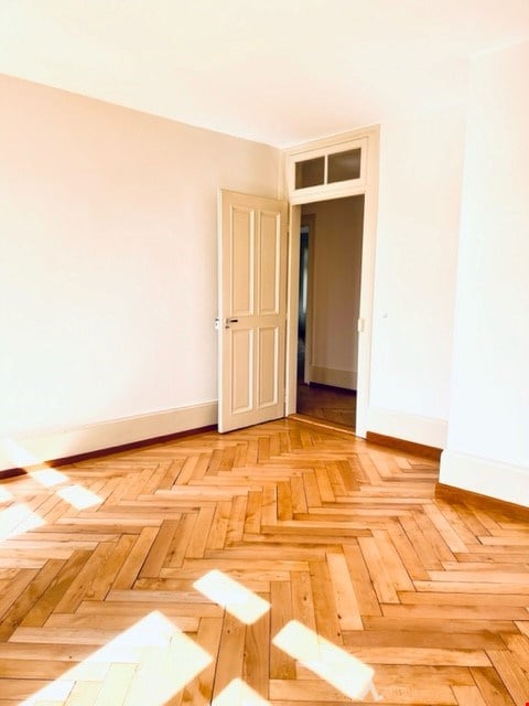 Charmante 3.5-Zimmer-Altbauwohnung an zentraler Lage 5