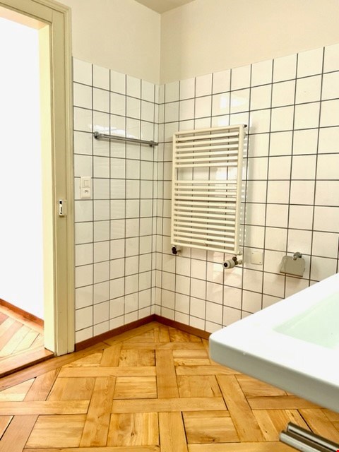 Charmante 3.5-Zimmer-Altbauwohnung an zentraler Lage 8