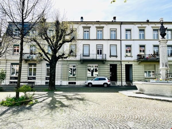 Charmante 3.5-Zimmer-Altbauwohnung an zentraler Lage 1