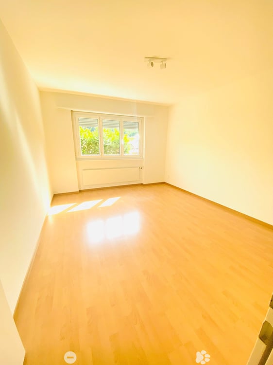 Attraktive 4½-Zimmerwohnung mit Balkon an ruhiger Lage 4
