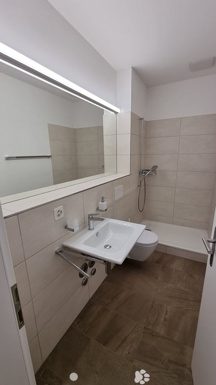 Modernes 1.5-Zimmer-Loft im 7. Stock mit Panoramablick in Biel/Bienne 4