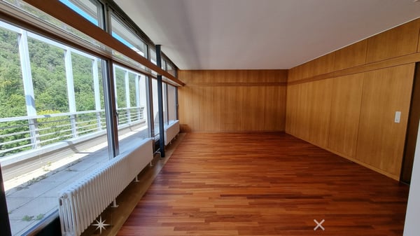Modernes 2.5-Zimmer-Loft im 7. Stock mit Panoramablick in Biel/Bienne 3