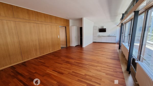 Modernes 1.5-Zimmer-Loft im 7. Stock mit Panoramablick in Biel/Bienne 1